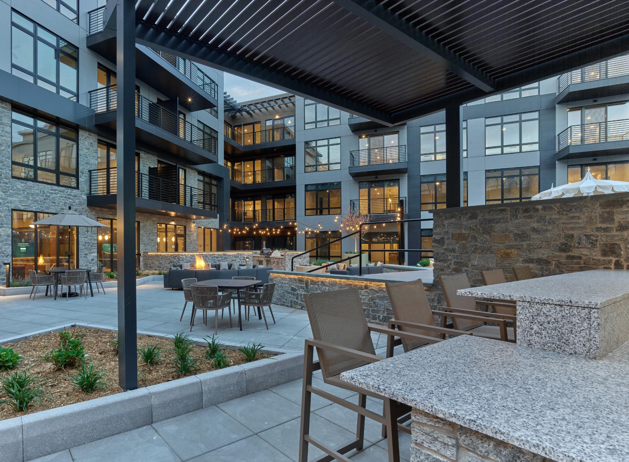 private resident pool courtyard, luxury apartments, bergen county, paramus