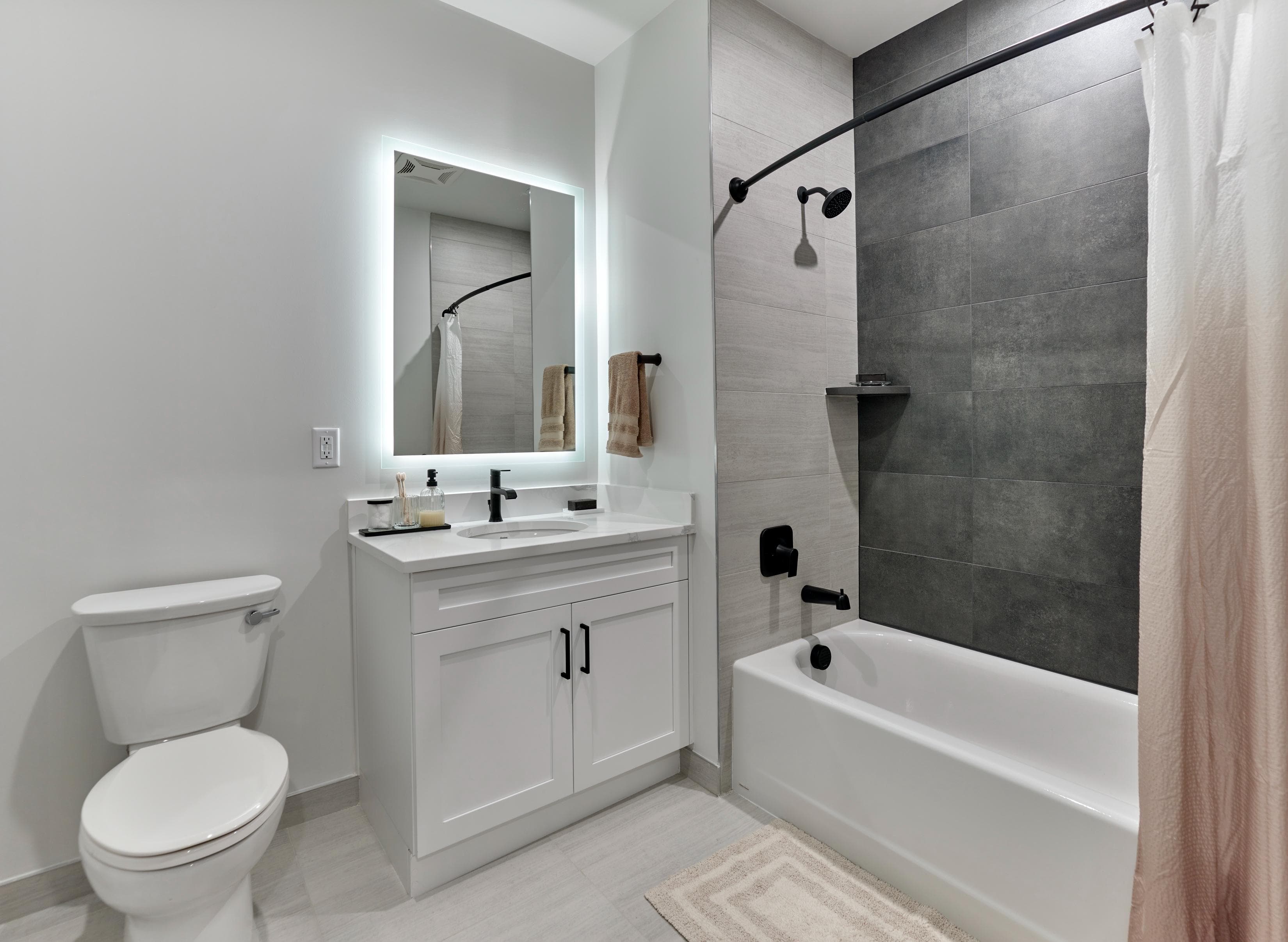 Vermella Paramus Interior Image